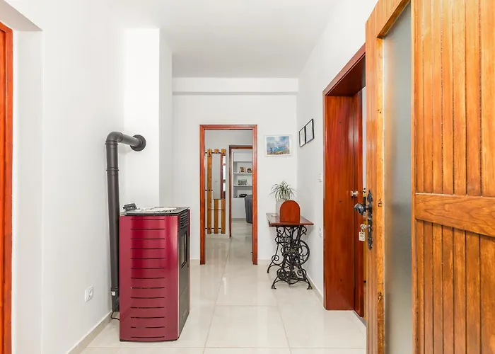 A & E Vila Valbandon