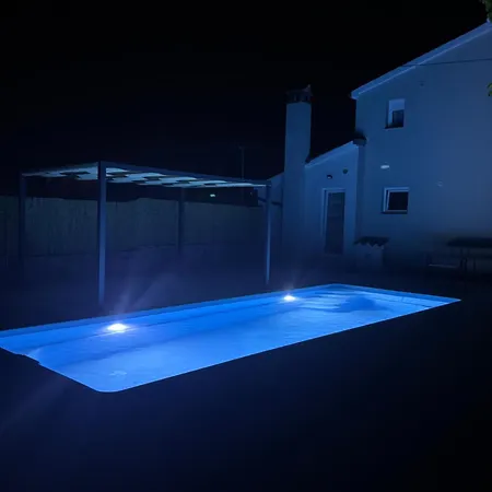 וילה A & E Valbandon